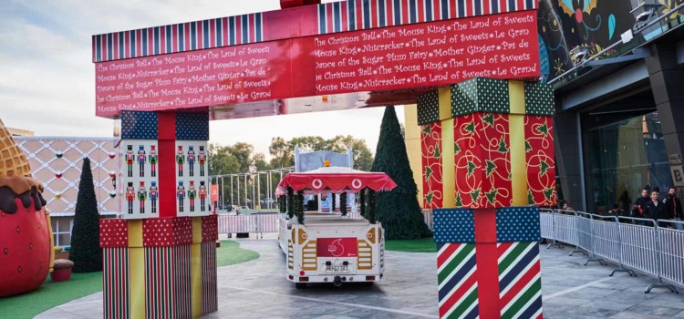 Stage Decor Golden Hall
